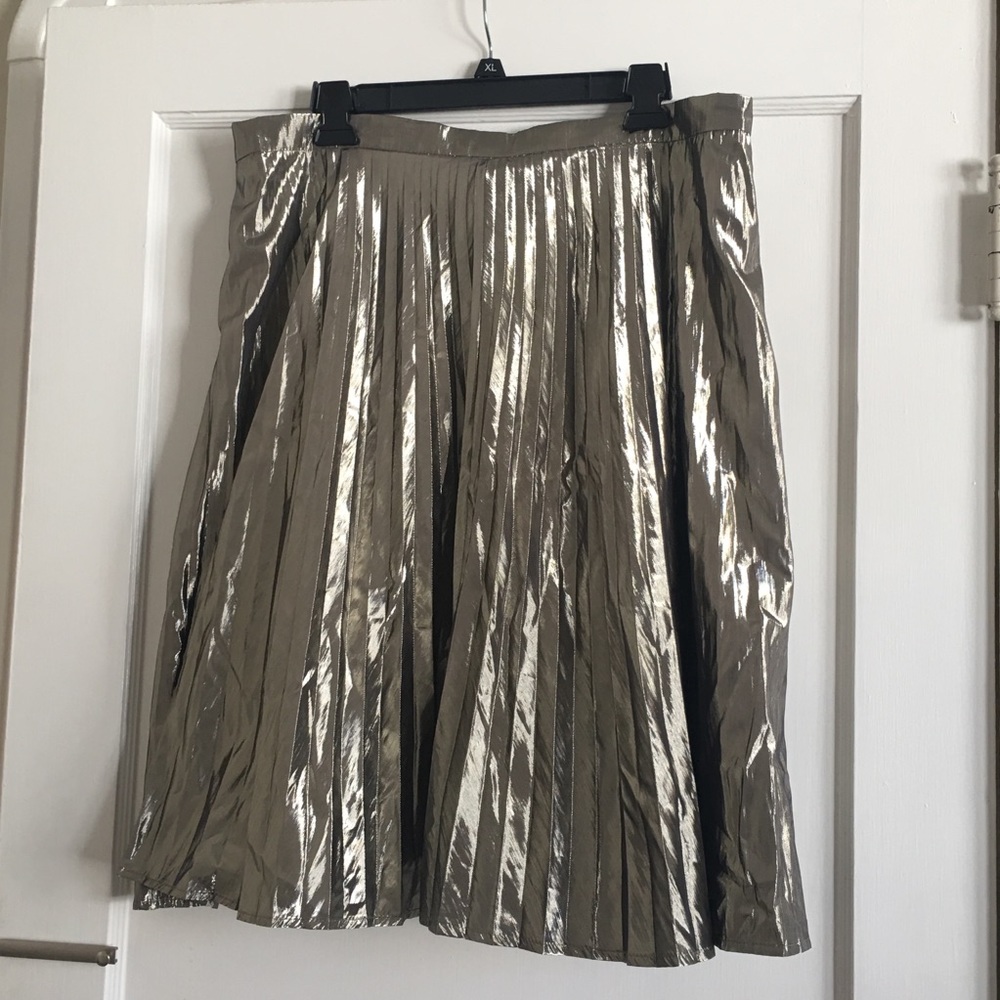 GAP Metallic Pleated Midi Skirt